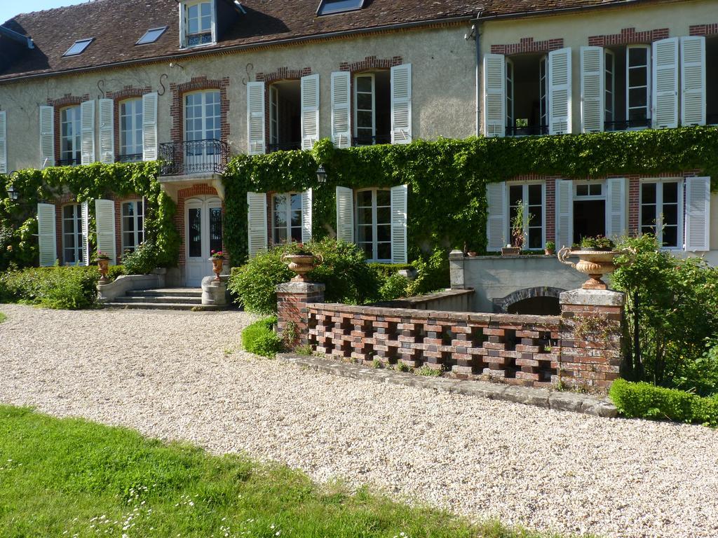 Le Clos Saint Nicolas Bed & Breakfast Chateau-Renard ภายนอก รูปภาพ